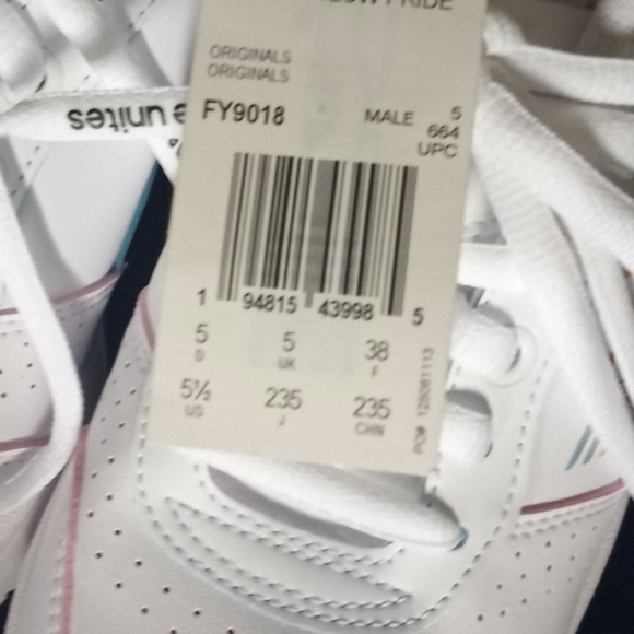 Adidas Shoes - Picture 5 of 5